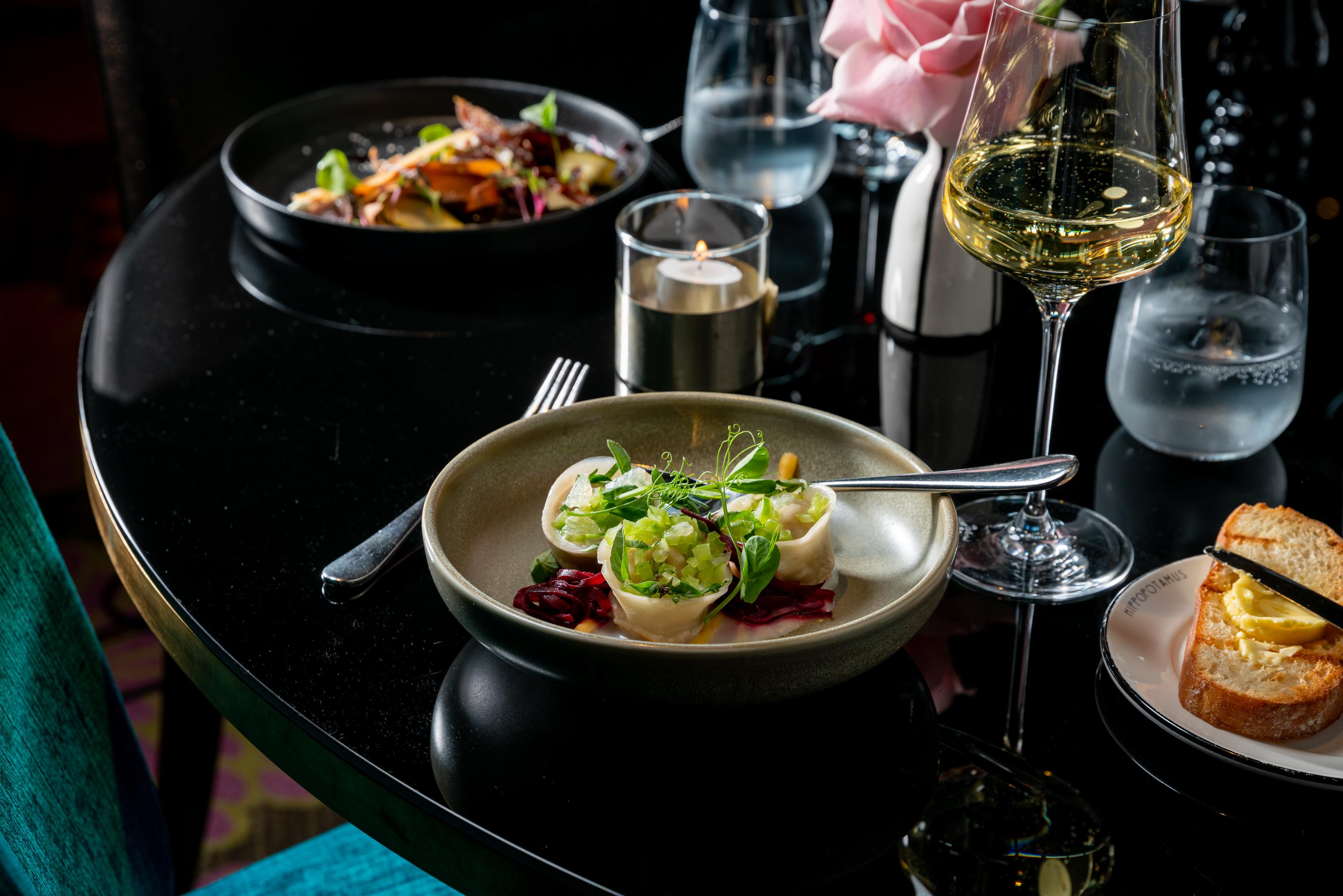 Museum Apartment Hotel, Independent Collection By Evt Wellington Esterno foto A meal at the restaurant