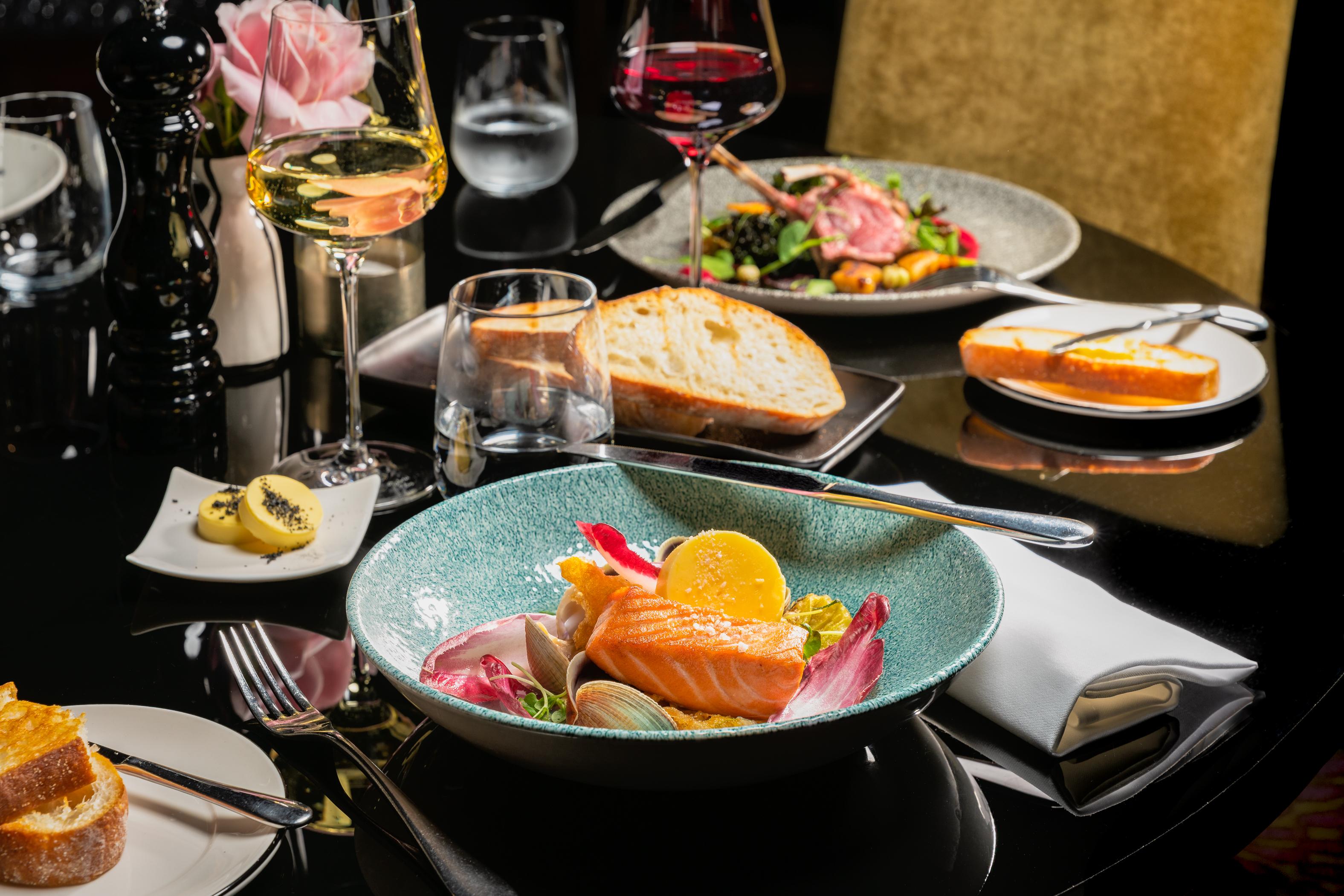 Museum Apartment Hotel, Independent Collection By Evt Wellington Esterno foto A dinner at the restaurant