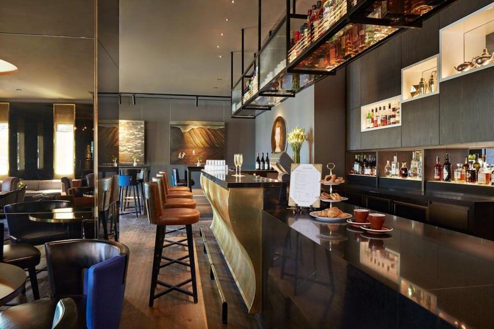 Museum Apartment Hotel, Independent Collection By Evt Wellington Esterno foto The bar at the hotel