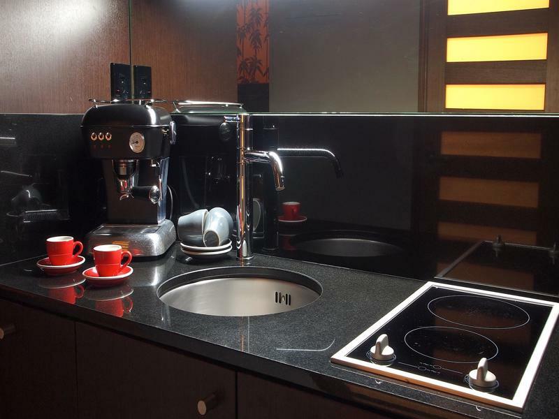 Museum Apartment Hotel, Independent Collection By Evt Wellington Esterno foto A coffee machine in a kitchen